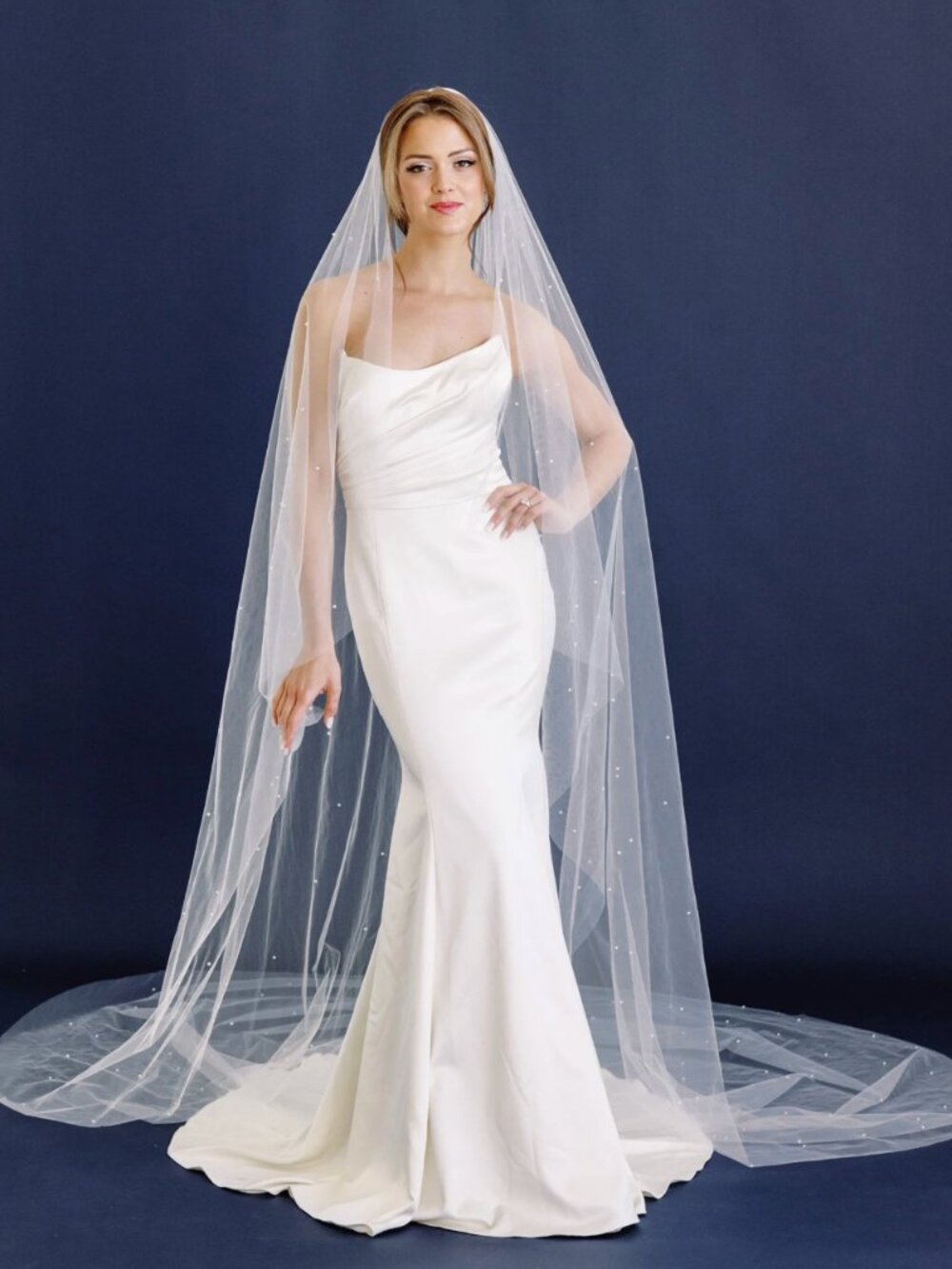 Toni Federici “La Perla” Cathedral Pearl Veil